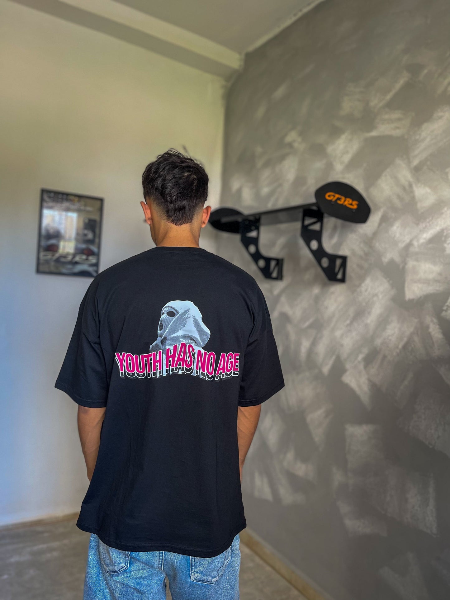 Youth Has No Age" Statement Tee – Timeless Rebellion